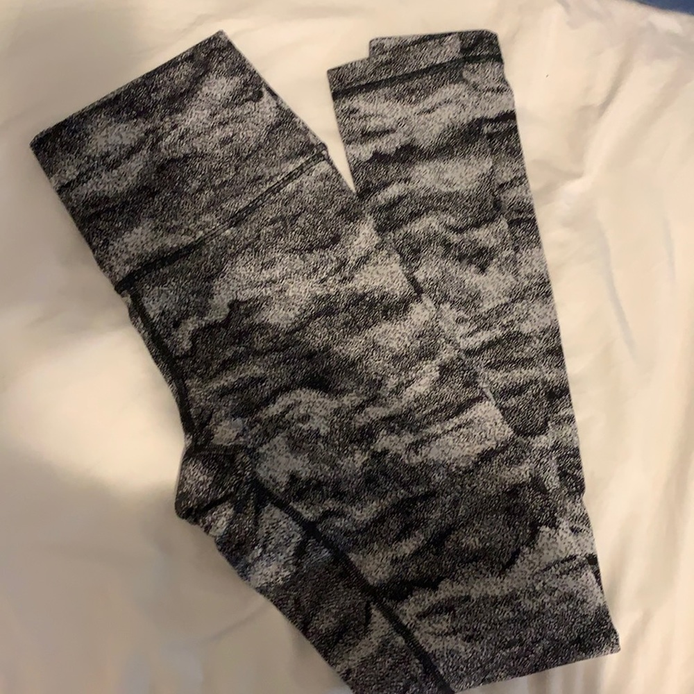 Lululemon Camo Wunder Under Leggings